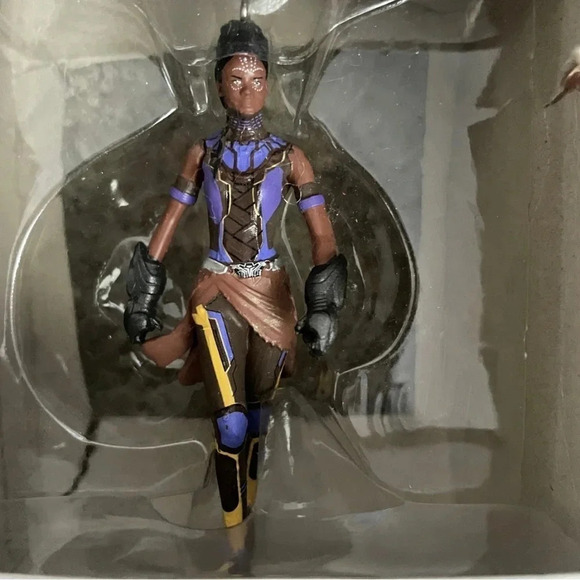 Marvel and DC 6-Piece Collectible Figure Lot - Shuri & Hespera- Ornaments - Picture 4 of 9